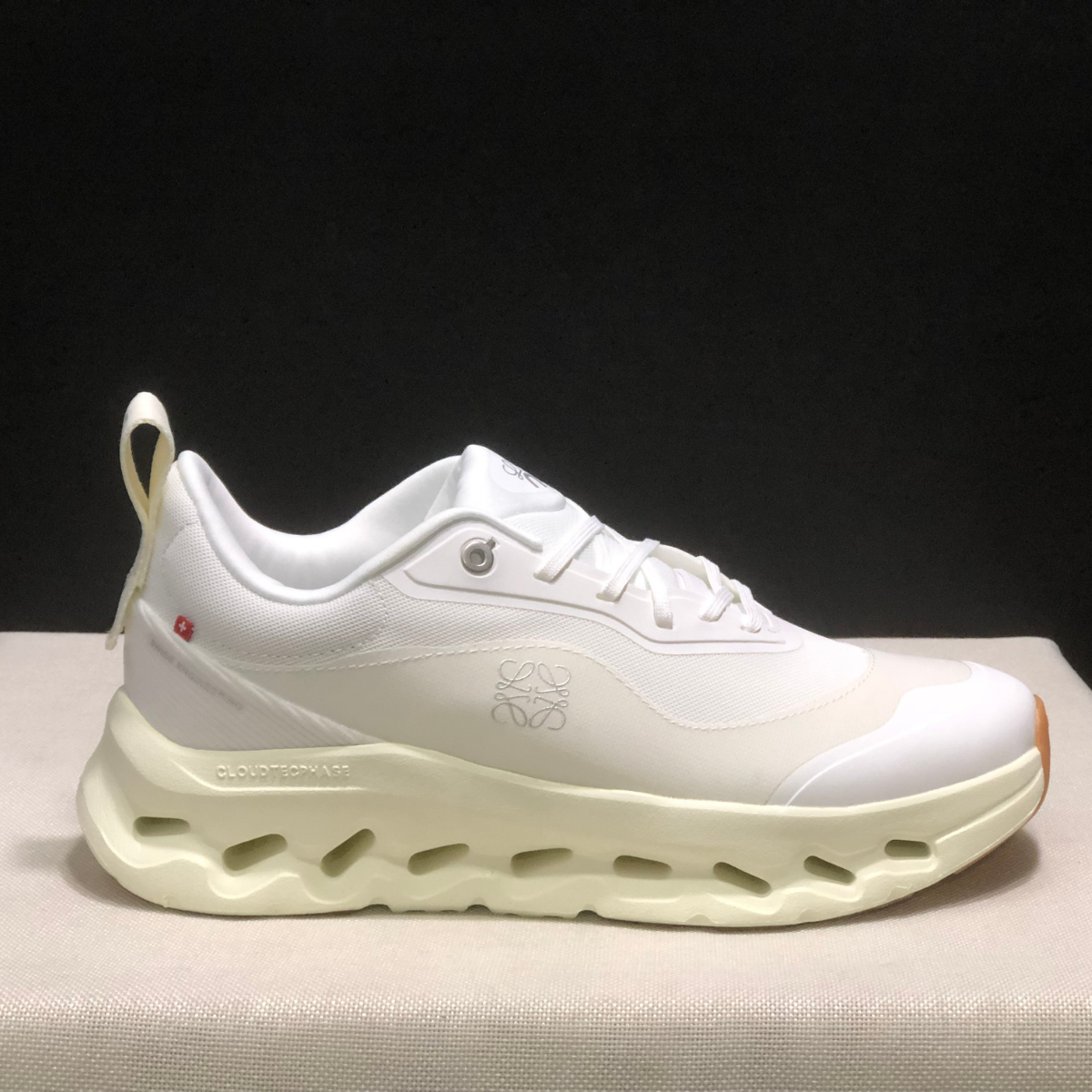 Clоudtіlt x L°еwе — Clоudtіlt White Crème