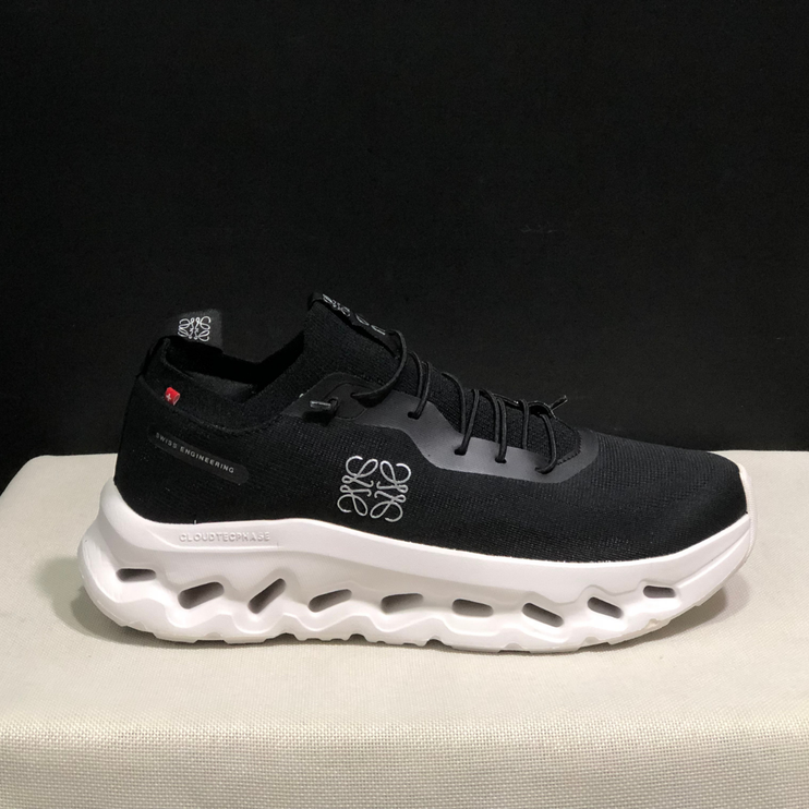 Cloudtilt Loewe 2.0 - Noir et Blanc