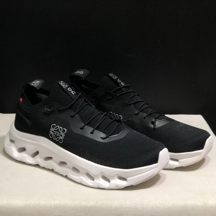 Cloudtilt Loewe 2.0 - Noir et Blanc